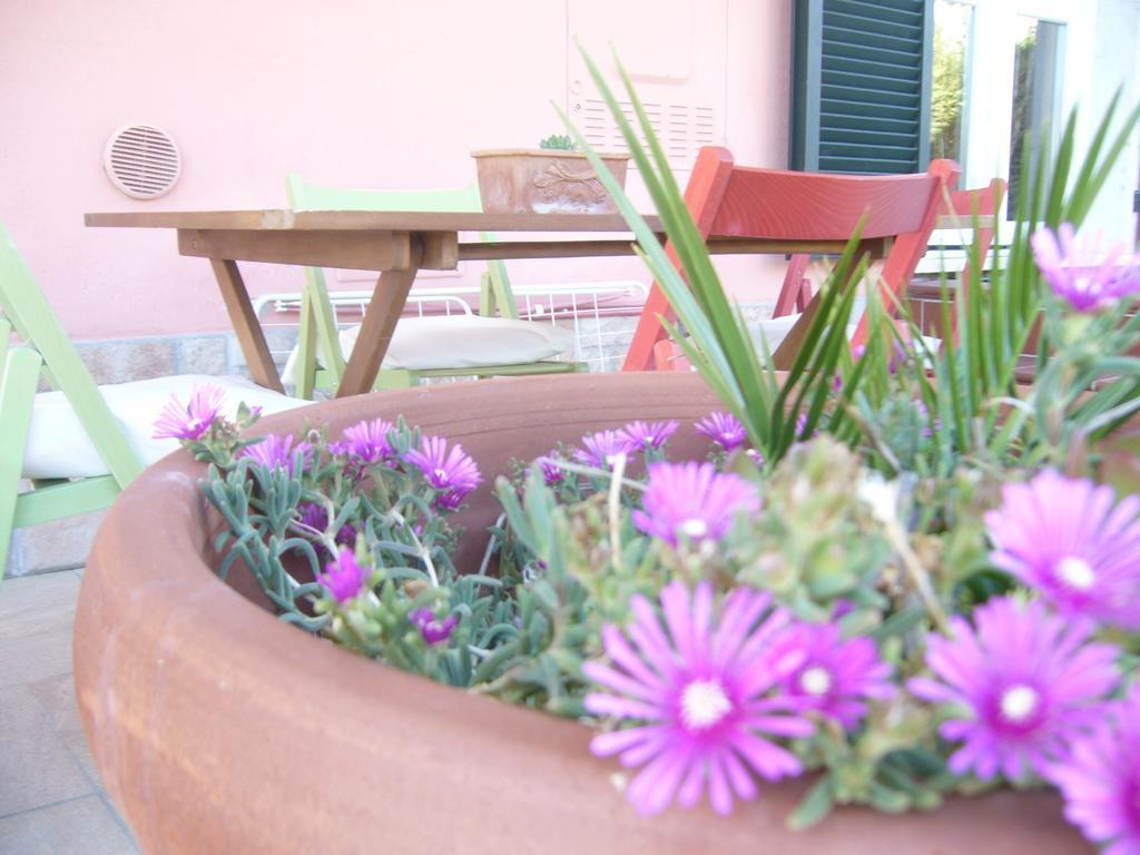 Appartamenti Ca'Melia Sarzana Habitación foto