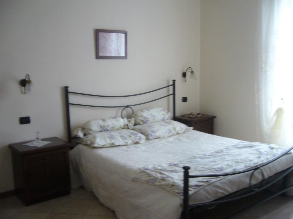 Appartamenti Ca'Melia Sarzana Habitación foto